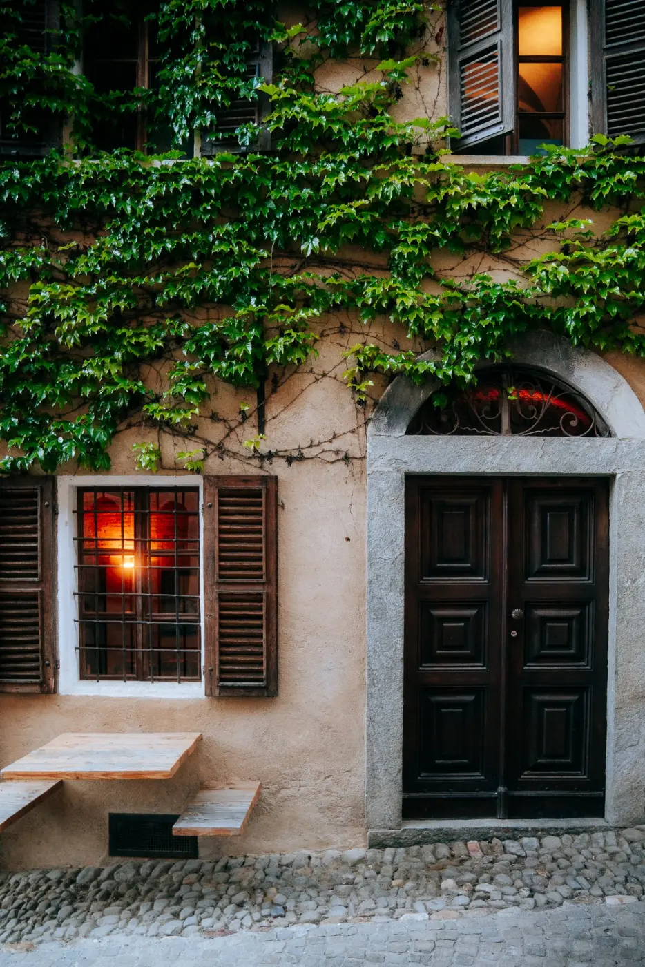 Vibrant Travelers — Pacific Pine Media